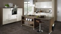 Treppenkante Typ Abdeckwinkel mit weiter Klick-Verbindung aus Wineo 1000 Purline zum Klicken Bioboden, Dekor Urban Concrete Dark