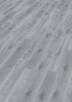 Treppenverkleidung aus Rigid-Klick-Vinyl Diele mit Abdeckwinkel, Dekor Eiche Galgenberg